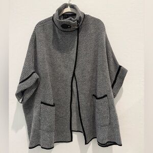 Rachel Zoe Monochrome Black and White Knit Poncho with Silver Clip Collar NWT